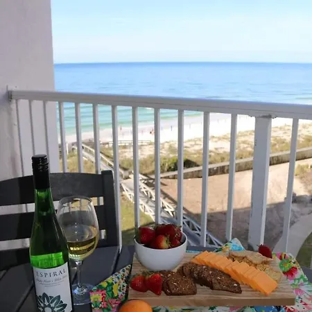 1065 Shoreline Towers Charming Beachfront Condo-Free Beach Setup